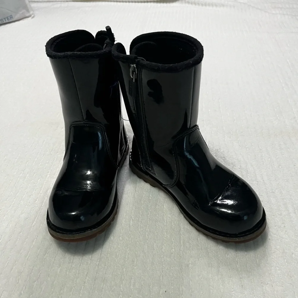 UGG Black Boots Chunky Sole Lace-Up Design